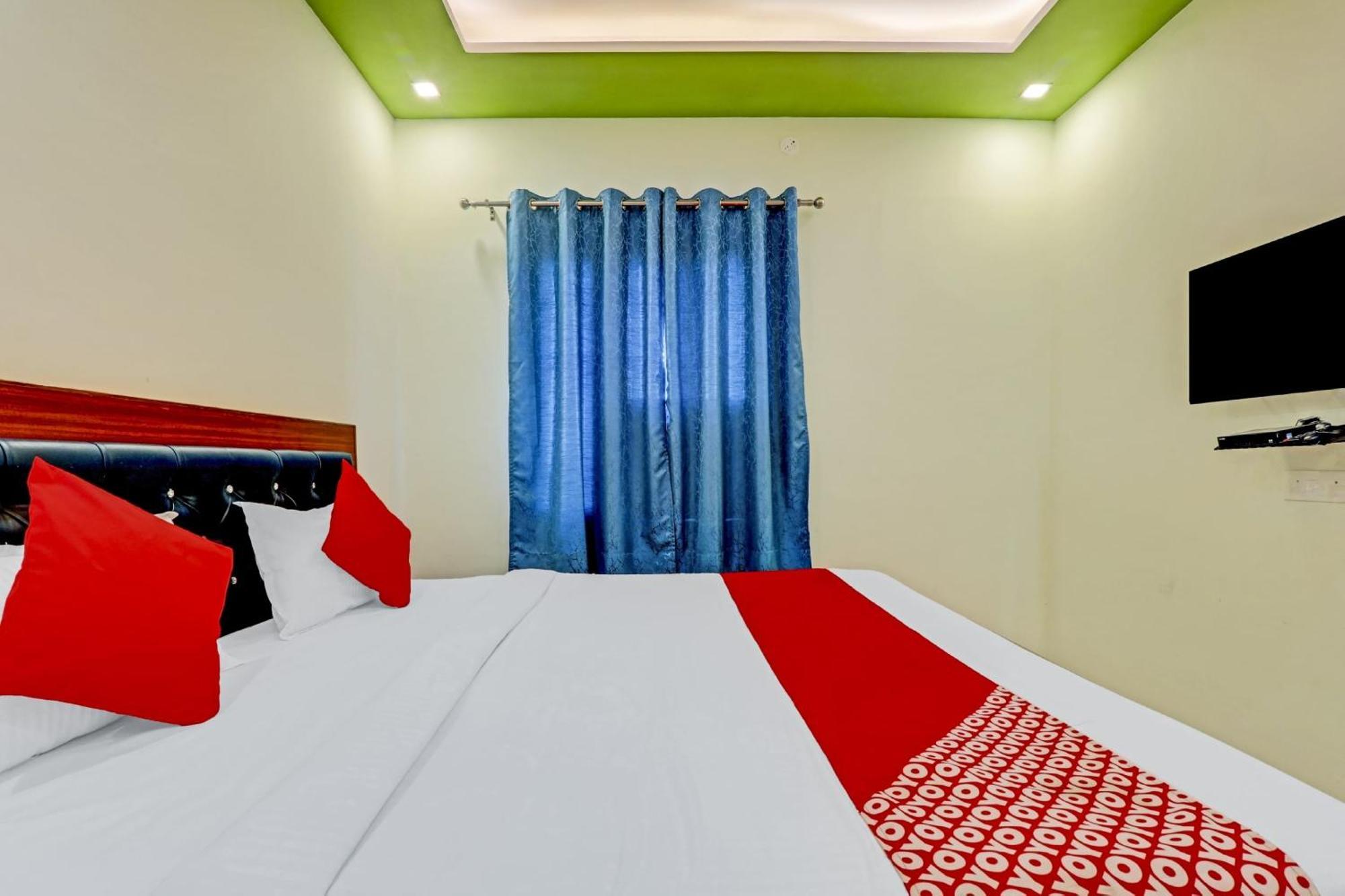 Hotel O Chauhan Palace Лакнау Екстериор снимка
